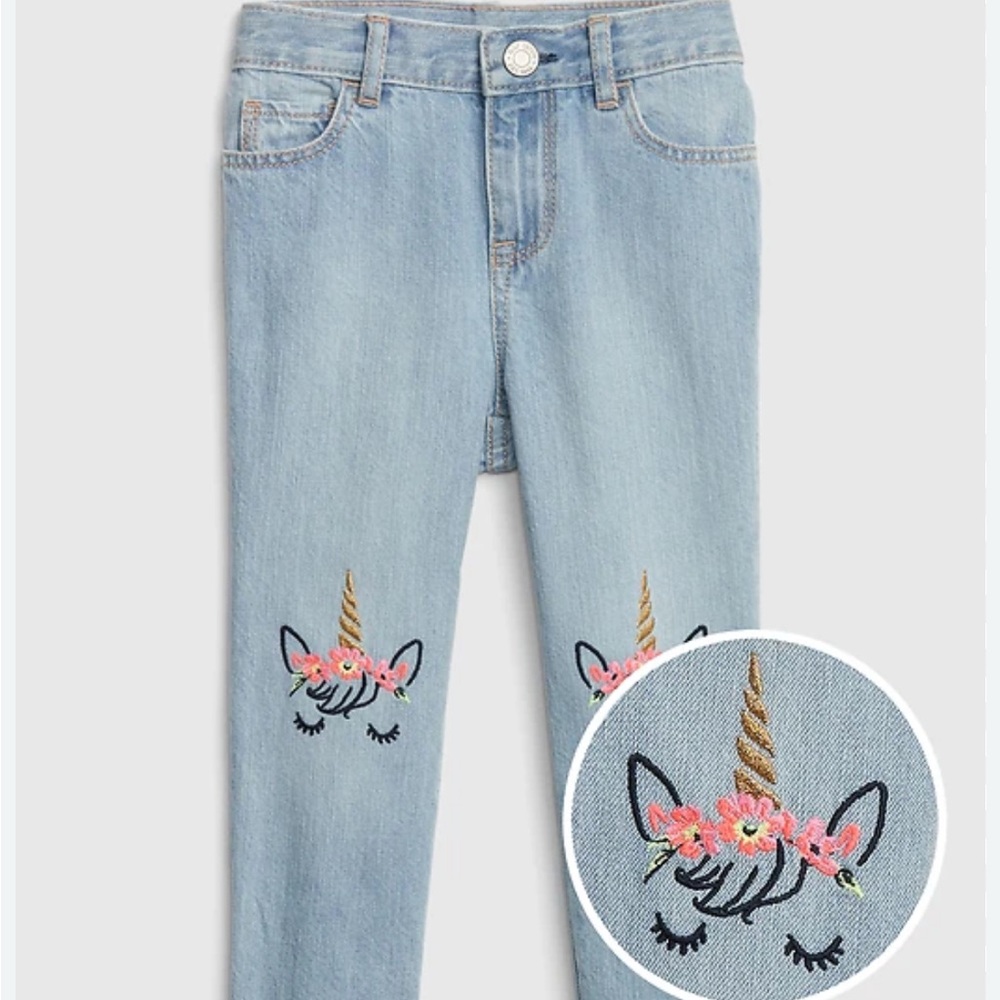 GAP Toddler Unicorn Graphic Girlfriend Jeans